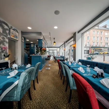 Brit Hotel Privilege Lisieux - la Villa des Arts