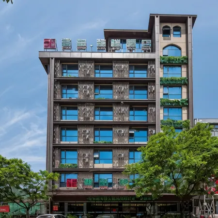 Tong Tong Hotel Chain (Xichuan store)