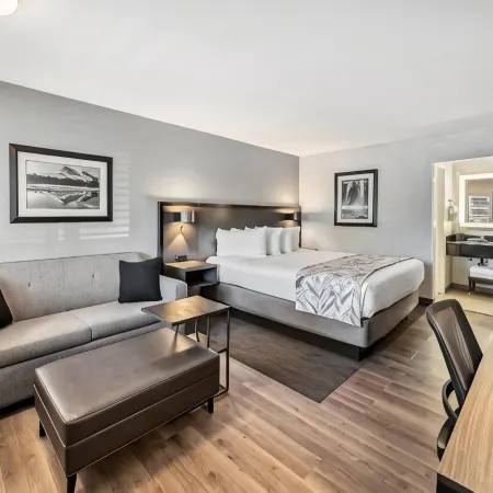 Best Western Plus Hilltop Inn
