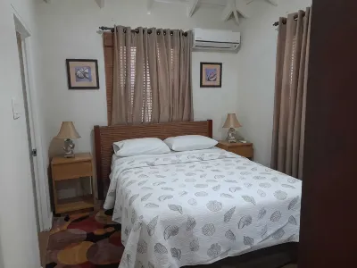 Affordable Luxury Two Bedroom Two Bathroom Apartment With Private Pool Hotel di 