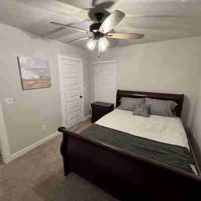 Charming 3-bedroom house with gym Rooms