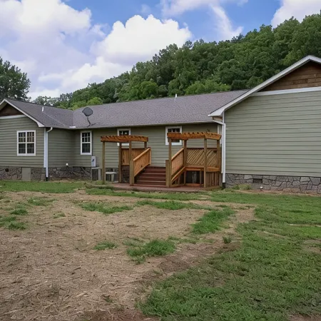 Deep Creek Apt#2, 2Bd/2Ba, A+ location just a mile from Nat Park, Train, Bryson