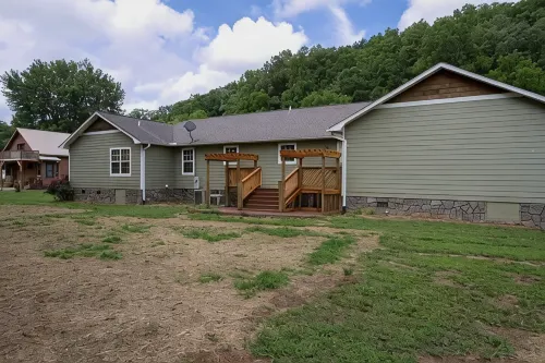Deep Creek Apt#2, 2Bd/2Ba, A+ location just a mile from Nat Park, Train, Bryson