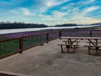 River Life Landing - Cozy, Relaxing home along Mississippi River - Grafton, IL Hotels in Jersey County