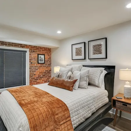 Bohemian Luxury-Downtown Jackson: Chic, industrial lofts in heart of the city!
