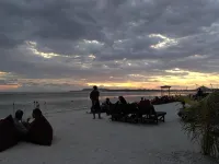 Living Asia Sunset Resort - Beach