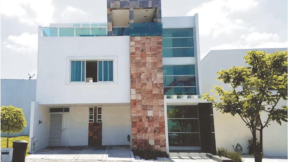 ¡casa Grande y Cómoda! Súper Ubicación, Seguridad y Tranquilidad en Angelópolis