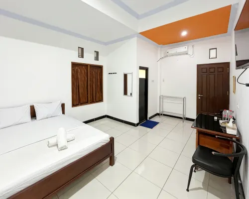 Permana Syariah Redpartner Kampung Inggris Pare Hotels in Pare