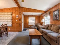 The Bear Cabin at the Riviera Resort in Neillsville, Wisconsin! Hotels in Dewhurst