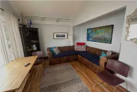 Enjoy Beautiful Sunsets at a Lake Side Cottage