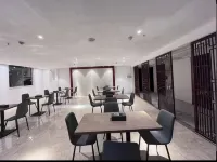 Xinning Jincheng Hotel (Langshan Avenue West Bus Station) Hotels in Xinning