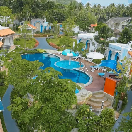 Baanmontra Beach Resort - Bankrut