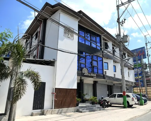Terra Hotel Kawit โรงแรมในคาวิเต
