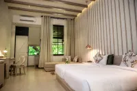 Flora Creek Chiang Mai