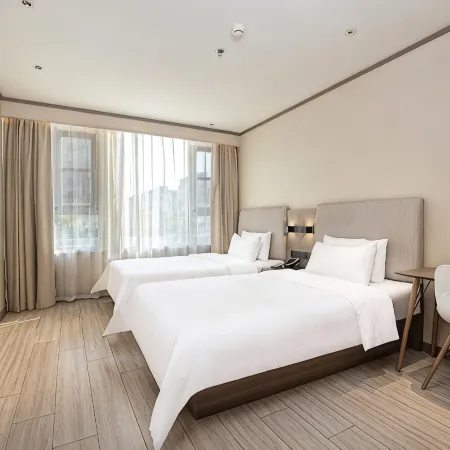 HanTing Hotel (Zhoukou Xiangcheng Ruizhi Xintiandi)