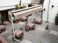 Zeynep Hanim Konagi Hotels near Kusket Train Station