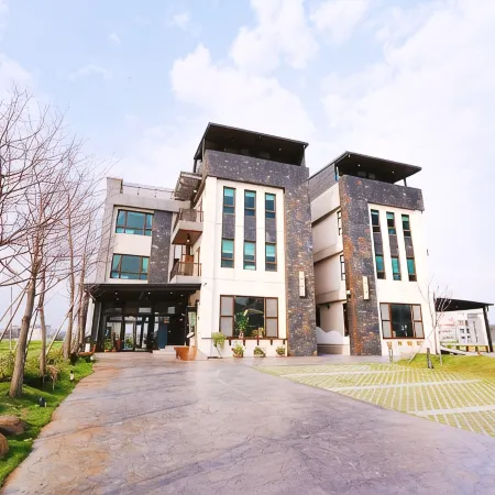 Luoyuxuan B&B