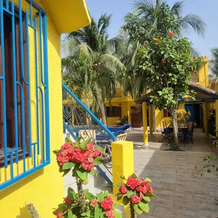 Villa with pool facing the sea Mbour