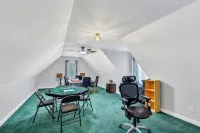 Family Retreat let this serene cul-de-sac jewel rejuvenate your mind and spirit.
