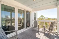 Beautiful Oceanview 3 Bedroom, 2.5 Bath Townhome w/ Private Beach Club