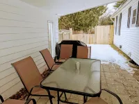 Cozy Home near Burlington - Homestays