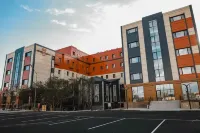 INFINITY PLAZA BLOCK 1 Ξενοδοχεία στην πόλη 