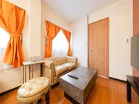 Asakusa 4min walk, 8min to Senso-ji Temple, 5min to Ueno,4 min to Kappabashi, Switch, Free Wi-Fi - Condos