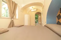 Poggio Angelarosa: Double Room in Lemon Garden on the Hills of the Amalfi Coast