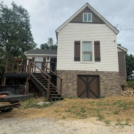 2-bedroom with a loft . Only a block away from the ATV/hiking trails !!!