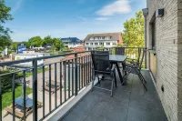 5 minutes from the Wadden Sea, vacation apartment with sauna
