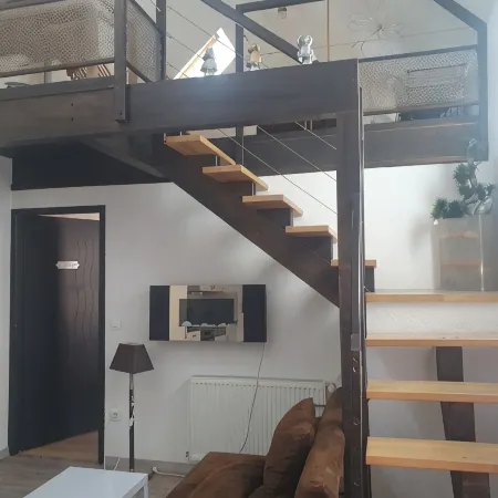 Cosy, newly renovated gîte, very close to the town center but in a quiet location