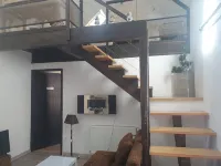 Cosy, newly renovated gîte, very close to the town center but in a quiet location