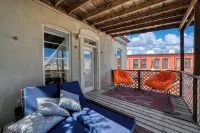 Home Town Takeover Downtown Stay!- Views of the Postcard Mural