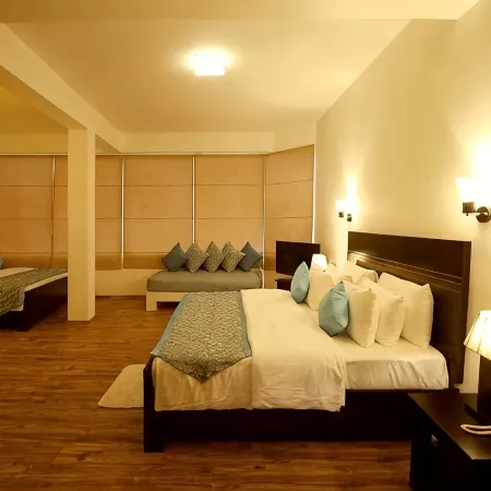 Hillcrest Villa