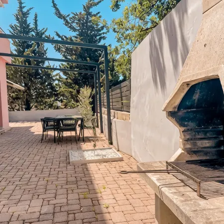 Pinia Apartments Bol