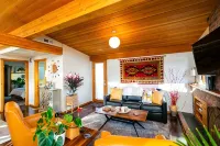 Hilltop Hideaway, cozy forest retreat, Portland - 4-نجوم