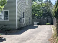 4 BR, 3 Bath  Close Walk To Everything! 1/2 Mile to Center 8/10 to Beach - Homestays