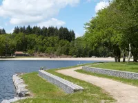 Chaleureuse Maison Neuve, 67m², Cosy, 2chambres, 1km Plage du Lac, 200m Bourg - บังกะโล
