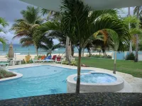 Escape to Beach Paradise & Light House -The Best for Families & Great for Events - Pool