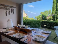 Cap Esterel T2  Air CO, Sea View, Ground Floor, Terrace, Garden & Parking - Kitchens