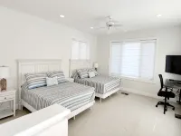 Million dollar villa · Beachfront neighborhood · Free cruise · Resort amenities