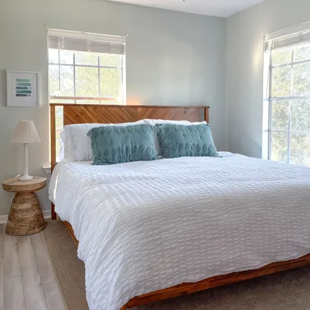 Walk to beach, restaurants, & shopping. Charming, pet-friendly 3BR bungalow.