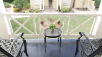 C8, Perfect location, historic downtown, balcony,  near beaches, FREE parking!