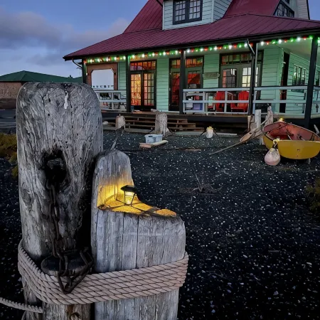 Gorgeous Ocean View Studio Suite at The Cottage at the Cove Telegraph Cove