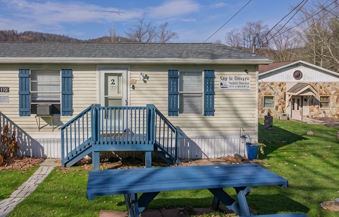 Stay In Ohiopyle near The Falls & GAP trail.