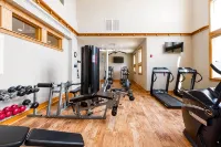 Break Time 3 BR, 3.5 Bath, Mini-Waterpark, Pool, Gym, Linens Provided Sleeps 7 - Gym
