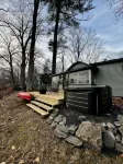 Peaceful Riverfront Cottage with Private Hot tub
