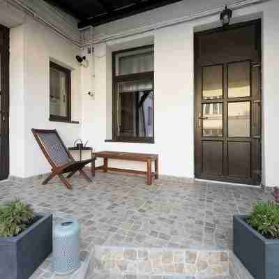 Lovely Family Sized Flat in the Heart of Brasov Old Town Flat w/ Tampa View Others