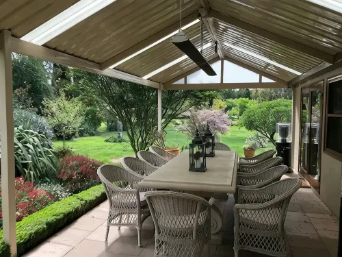 Martha's ......... Your hideaway in the highlands. - balcony