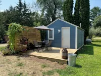 The Alton House - Come experience tiny house living in beautiful Pepin! - 3-Star